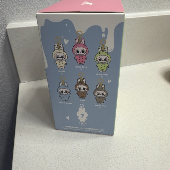 Labubu Lychee Berry - Picture 4 of 6